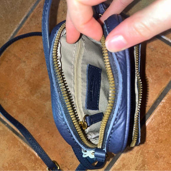 American Leather Navy Crossbody Bag - Picture 5 of 6